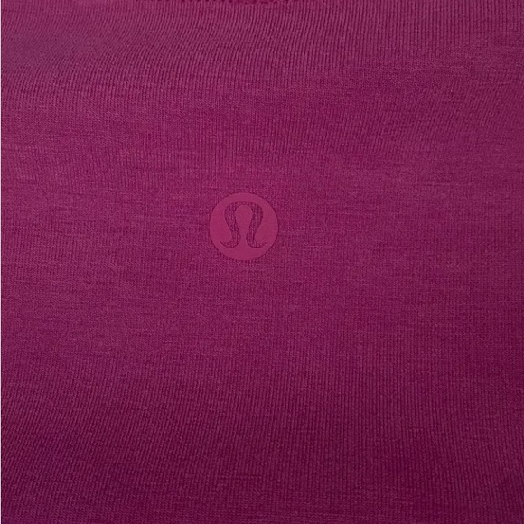 Lululemon Softstreme Gathered Tee - Picture 3 of 5